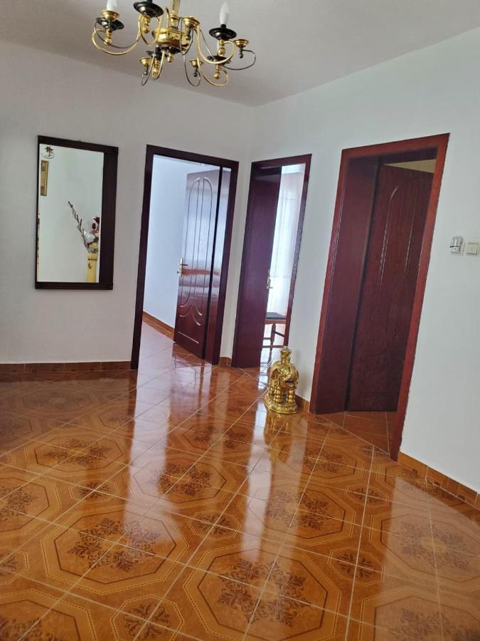 Lake Ohrid Guesthouse "Villa Valentina" Pogradec Exterior photo